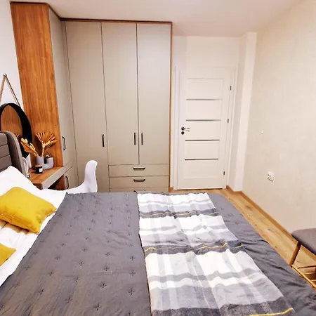 Modern With Free Parking And Balcony * Варна